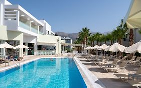 Angela Suites Boutique Hotel